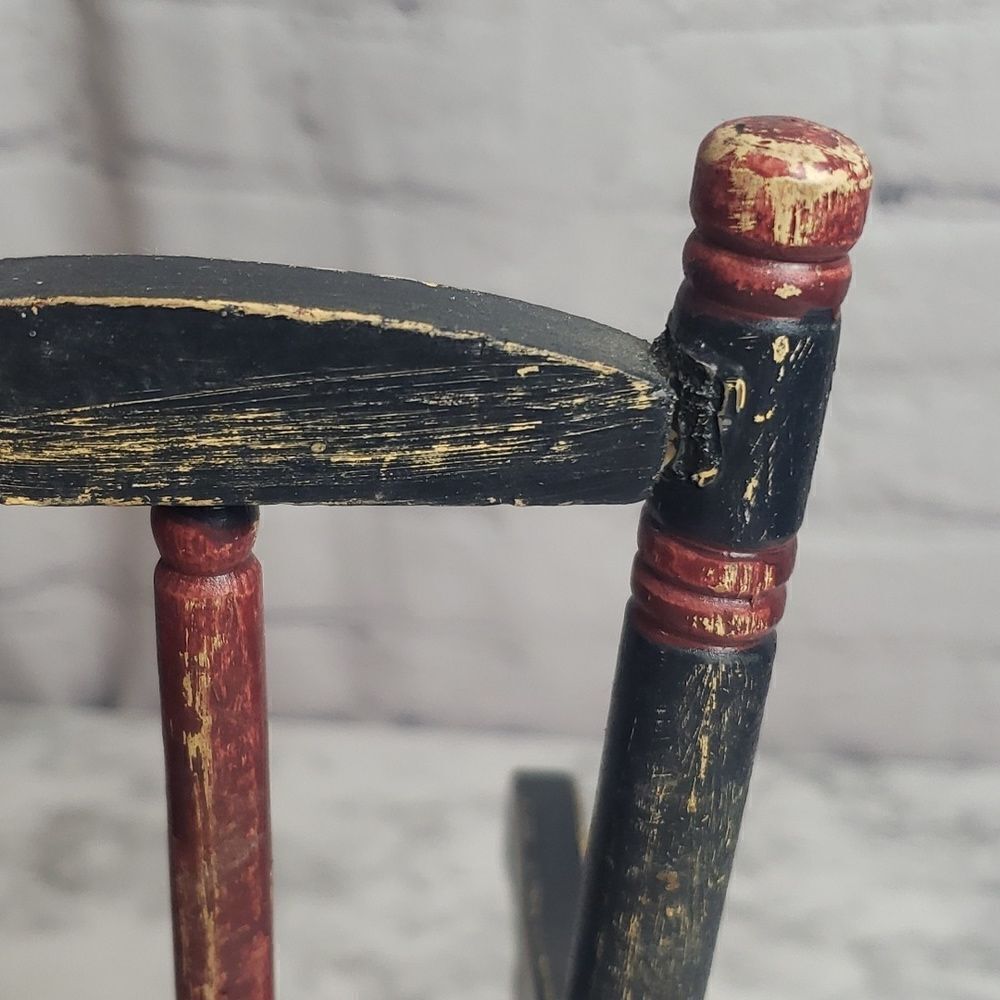 ‎Handpainted Vintage Primitive Mini Chair - Picture 10 of 11
